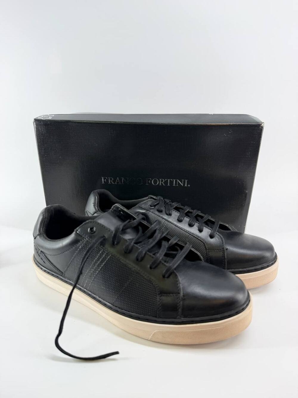 Franco Fortini Josh Men’s Black Low Top Sneakers US Size 10 M 503032 New